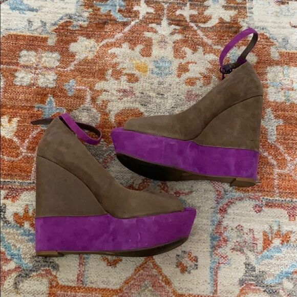 Women’s Jessica Simpson Open Toe wedges - Picture 3 of 6